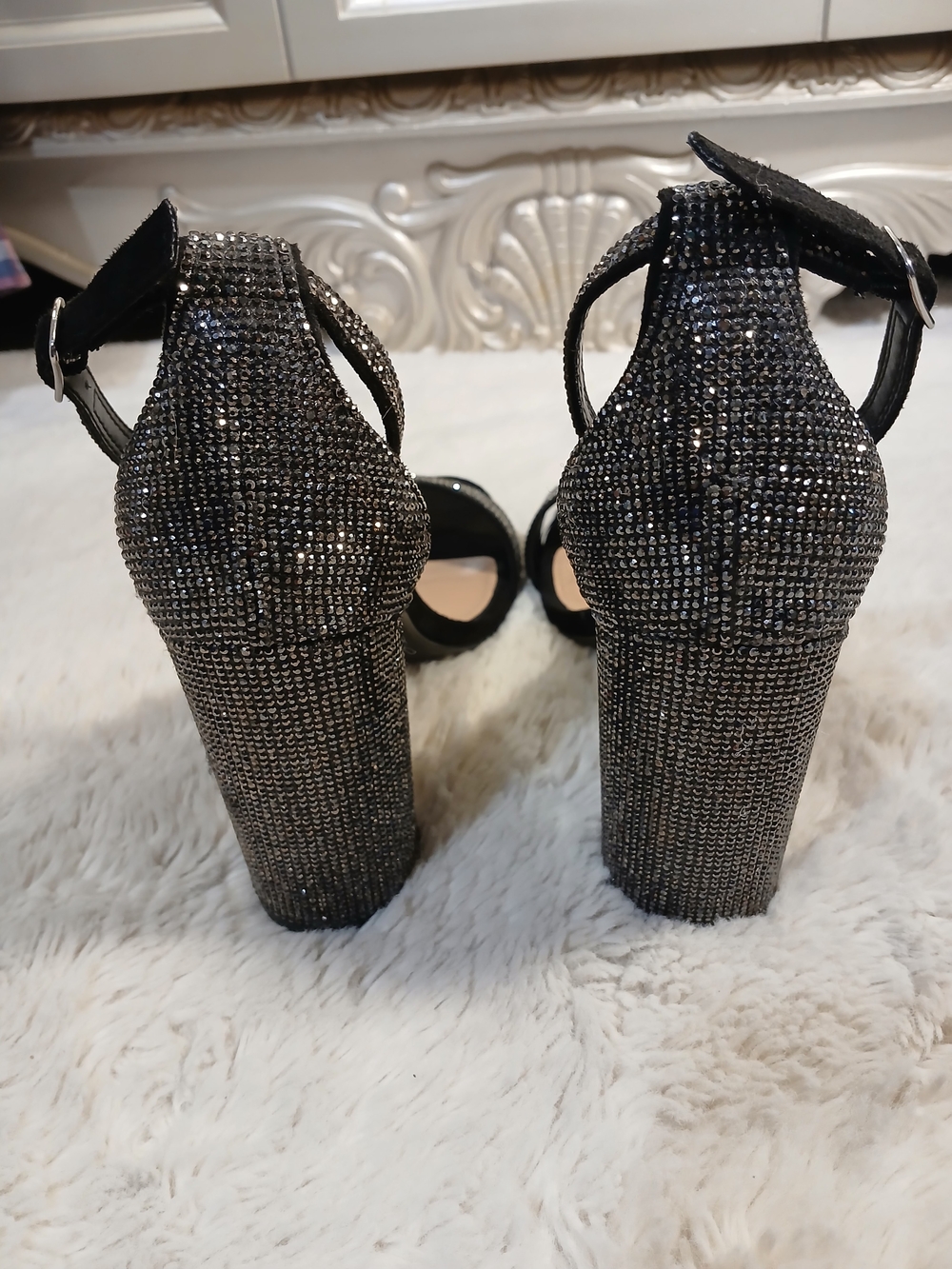 🩷Bundle🩷Steve Madden Black Rhinestone Ankle Strap heels +Black Clutch - Picture 5 of 16